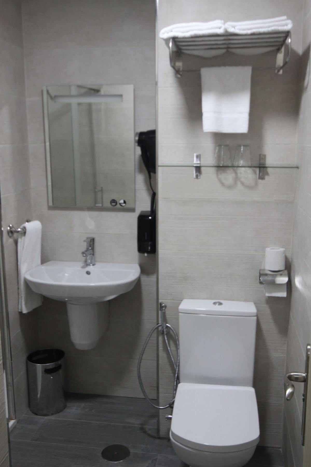 Hostal Roma Sevilla Exterior foto