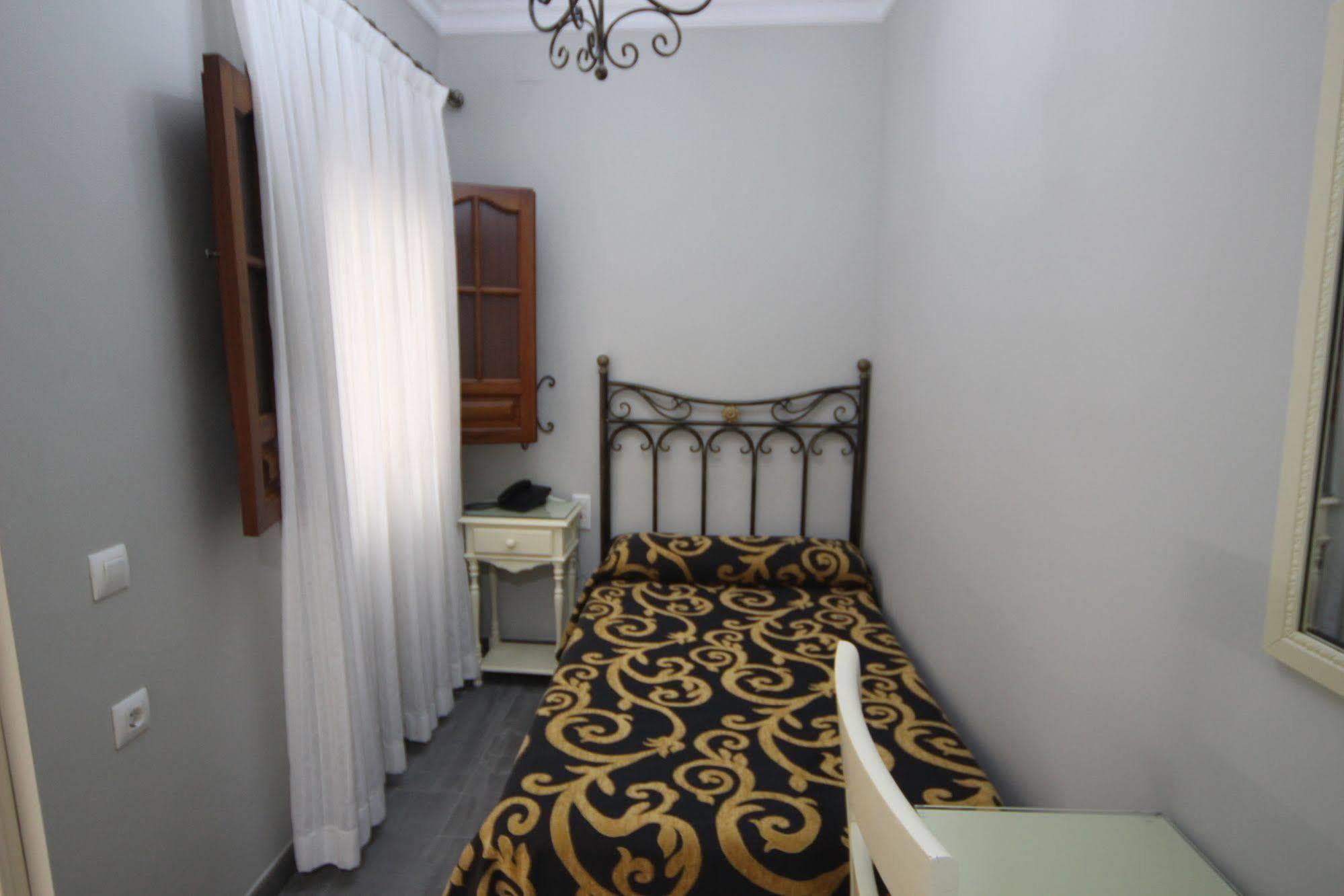 Hostal Roma Sevilla Exterior foto